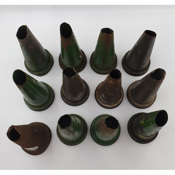 Tin Oil Bottle Toppers (x12)
