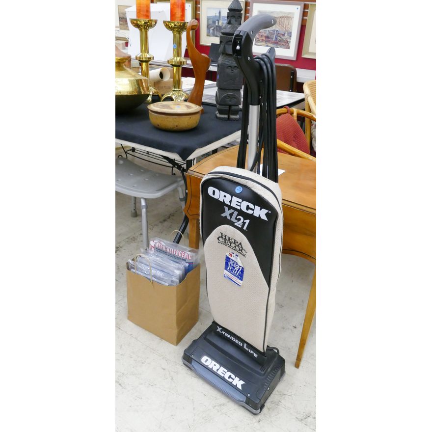 Oreck X21 Vacuum Cleaner with Bags