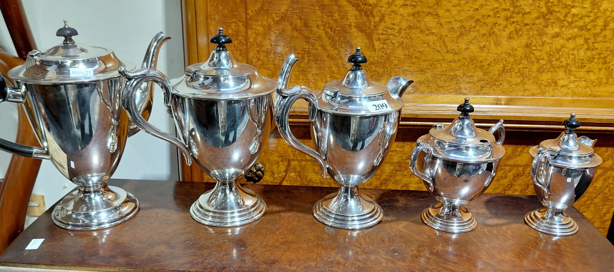 209 · 5 PIECE SILVERPLATED TEASET
