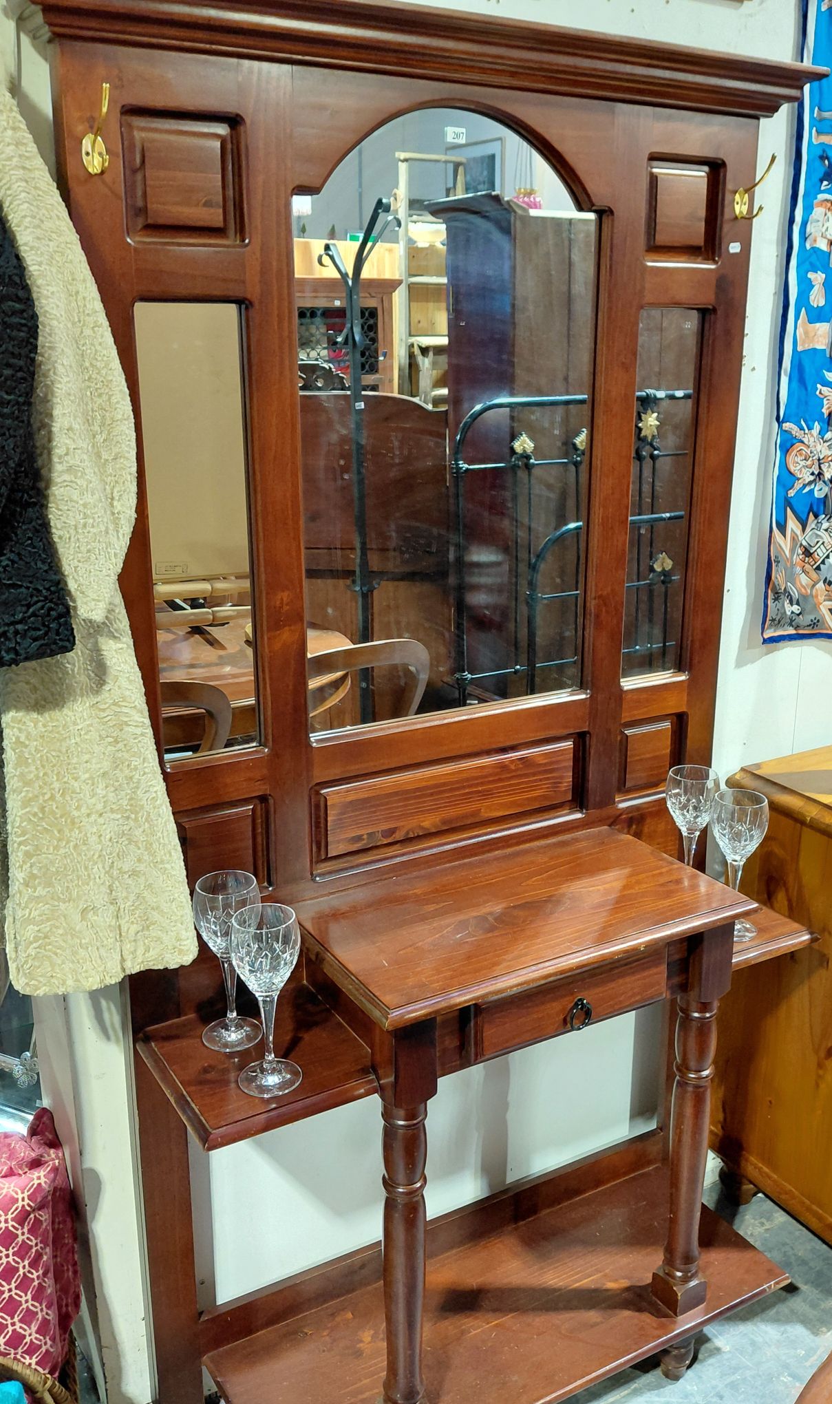 Modern Timber Hallstand