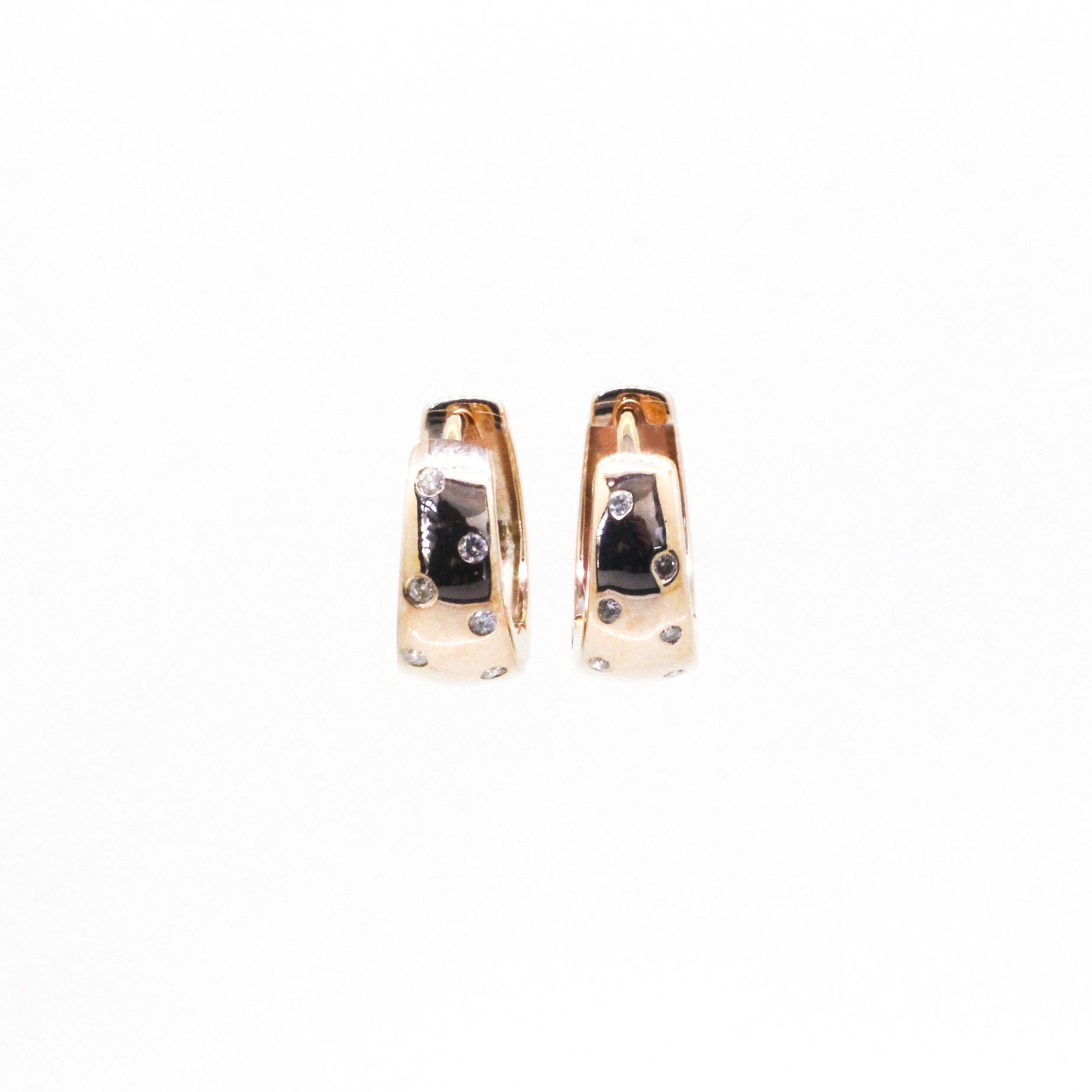 278. · Diamond Earrings 3.56g