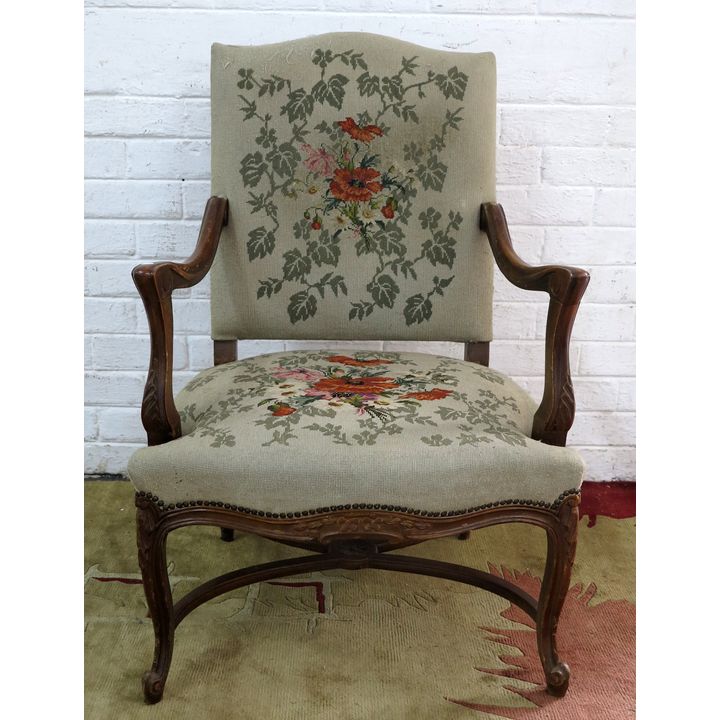 19TH CENTURY DUTCH OPEN ARMCHAIR