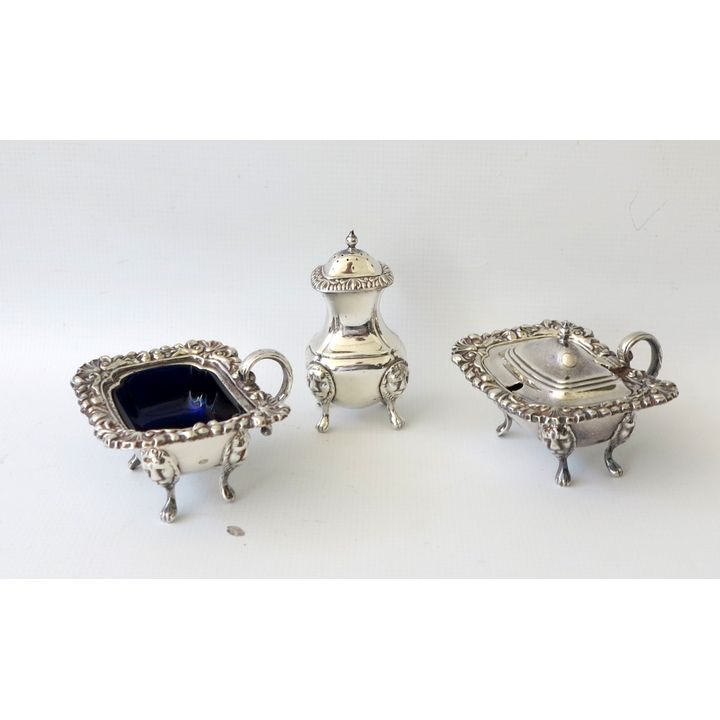 VICTORIAN SILVERPLATED CRUET SET