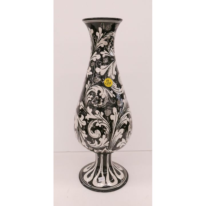 Iudice Caltagirone Italian Faience Vase- 15''