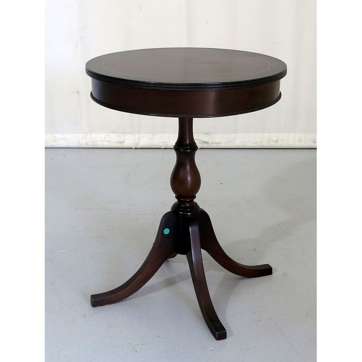 CIRCULAR LAMP TABLE