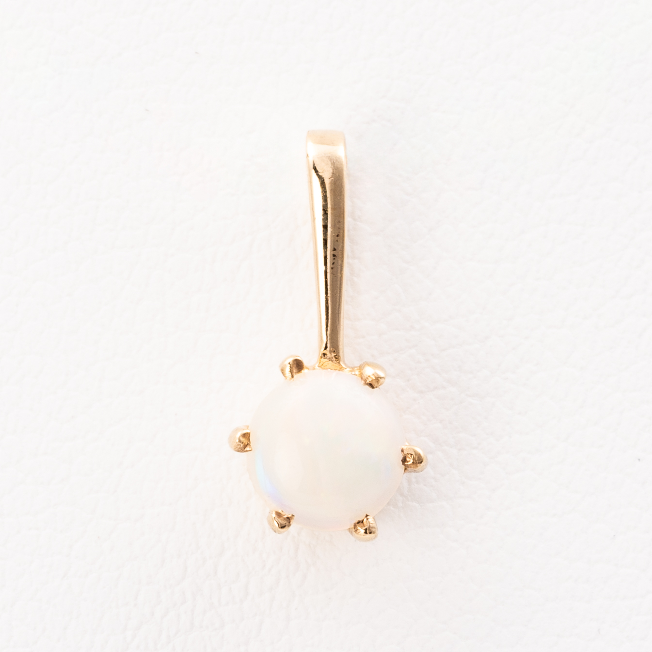 Opal Pendant 9ct Gold