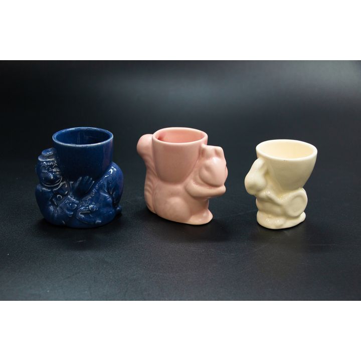 Crown Lynn Potteries (attrib.) - Three egg cups