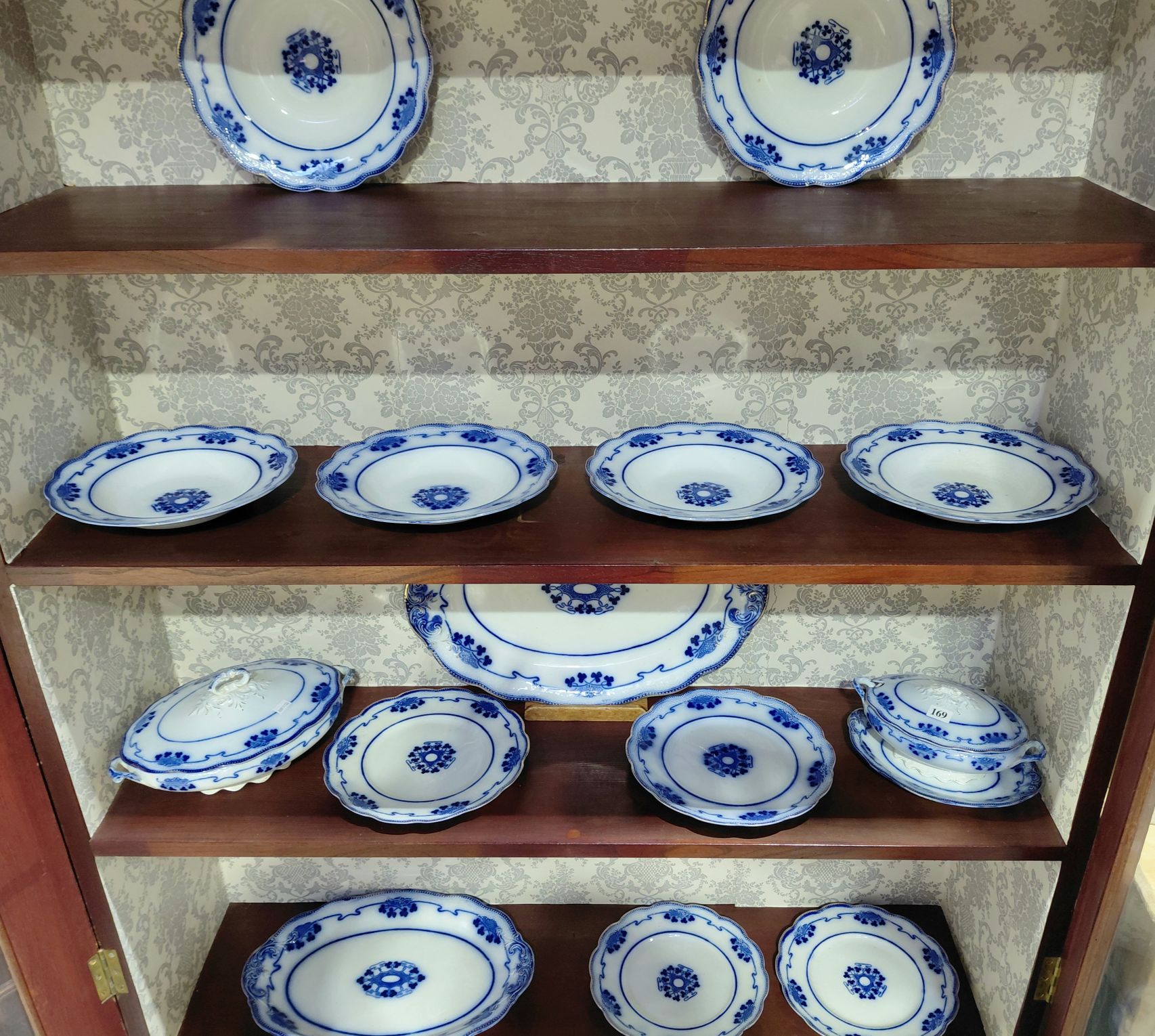 Antique Part Dinner Set