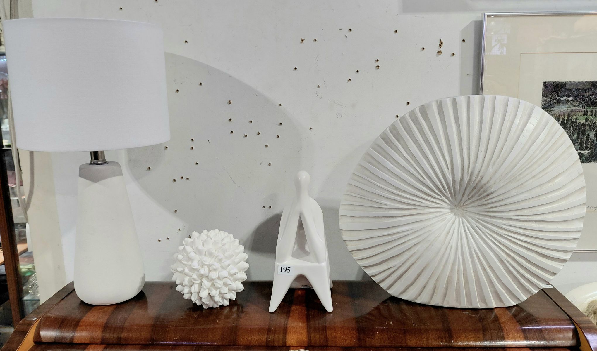 195 · CONTEMPORARY WHITE HOMEWARES