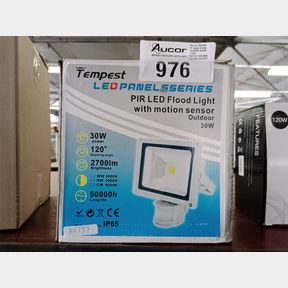 30W LED FLOOD LIGHT WITH MOTION SENSOR - BLACK