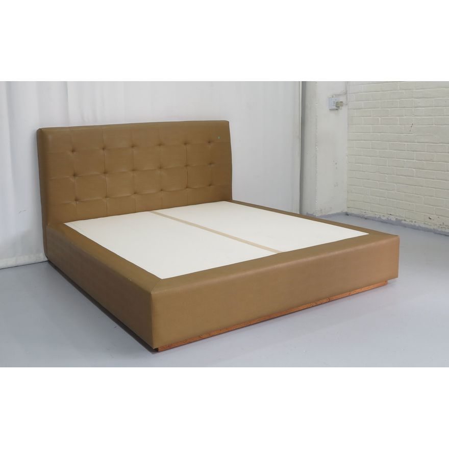UPHOLSTERED KING SIZE BEDSTEAD