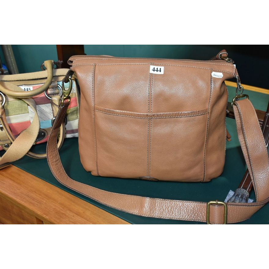 VINTAGE FOSSIL LEATHER BAG Small and Whitfield