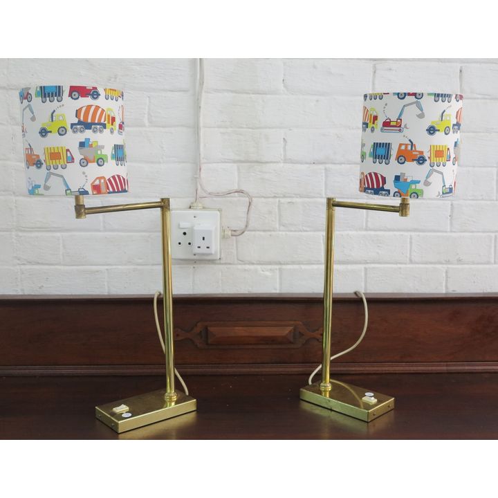 PAIR OF TABLE LAMPS