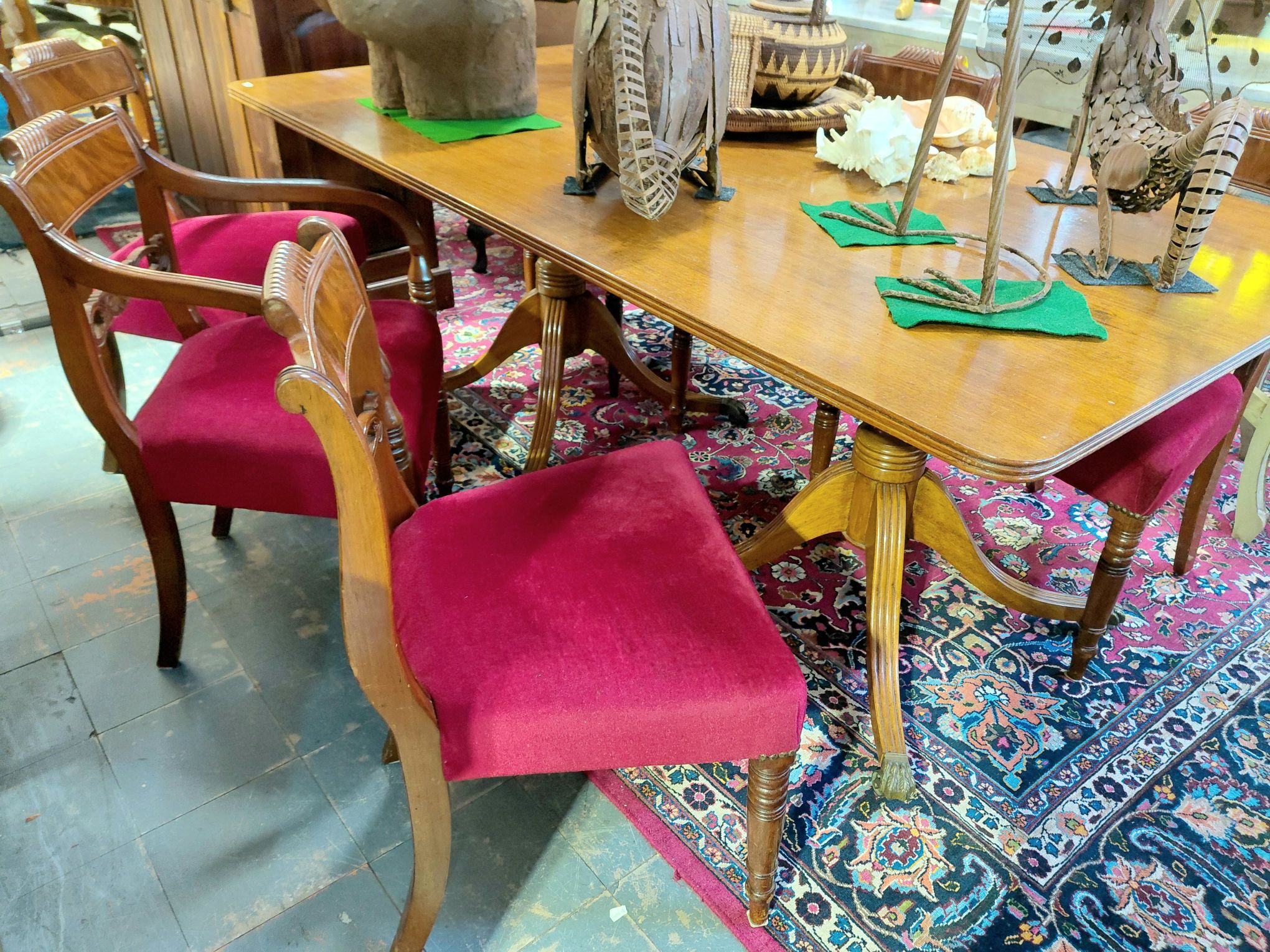 58 · REGENCY DINING ROOM SUITE