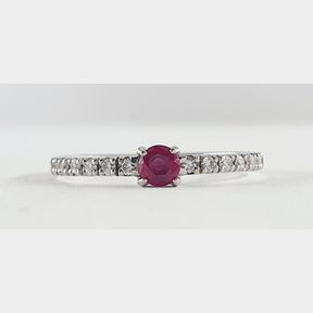 9CT WHITE GOLD RING WITH 0.150CT RUBY & 0.180CT DIAMONDS - 51929/12322
