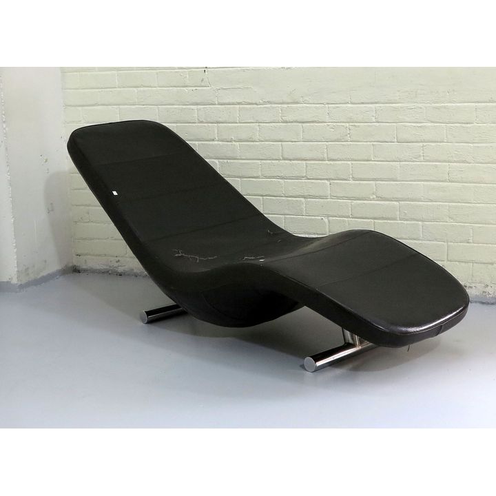 LEATHER UPHOLSTERED DAYBED