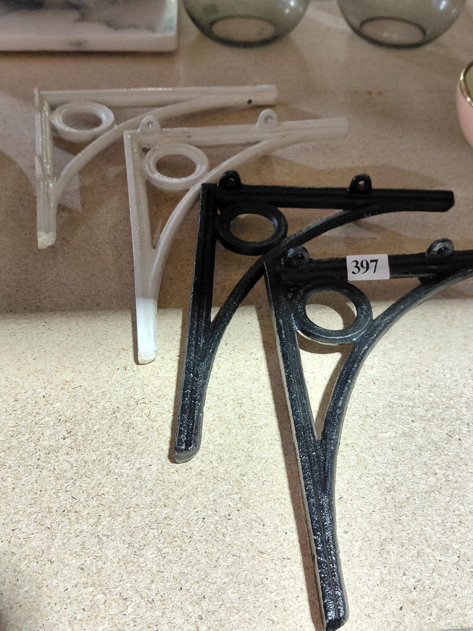 397 · 4 CAST IRON WALL BRACKETS