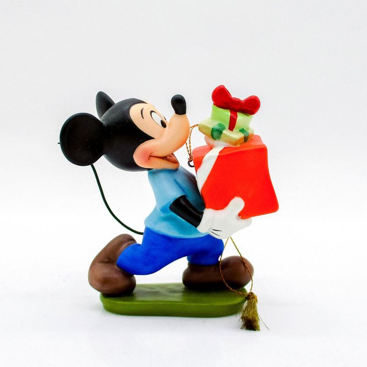 Walt Disney Classics Ornament, Pluto's Christmas Tree