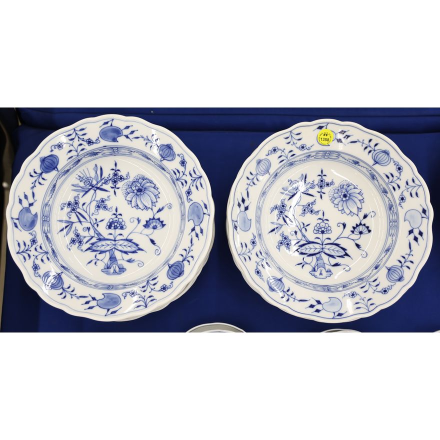 Set 12 Meissen Blue Onion Porcelain Bowls 9''