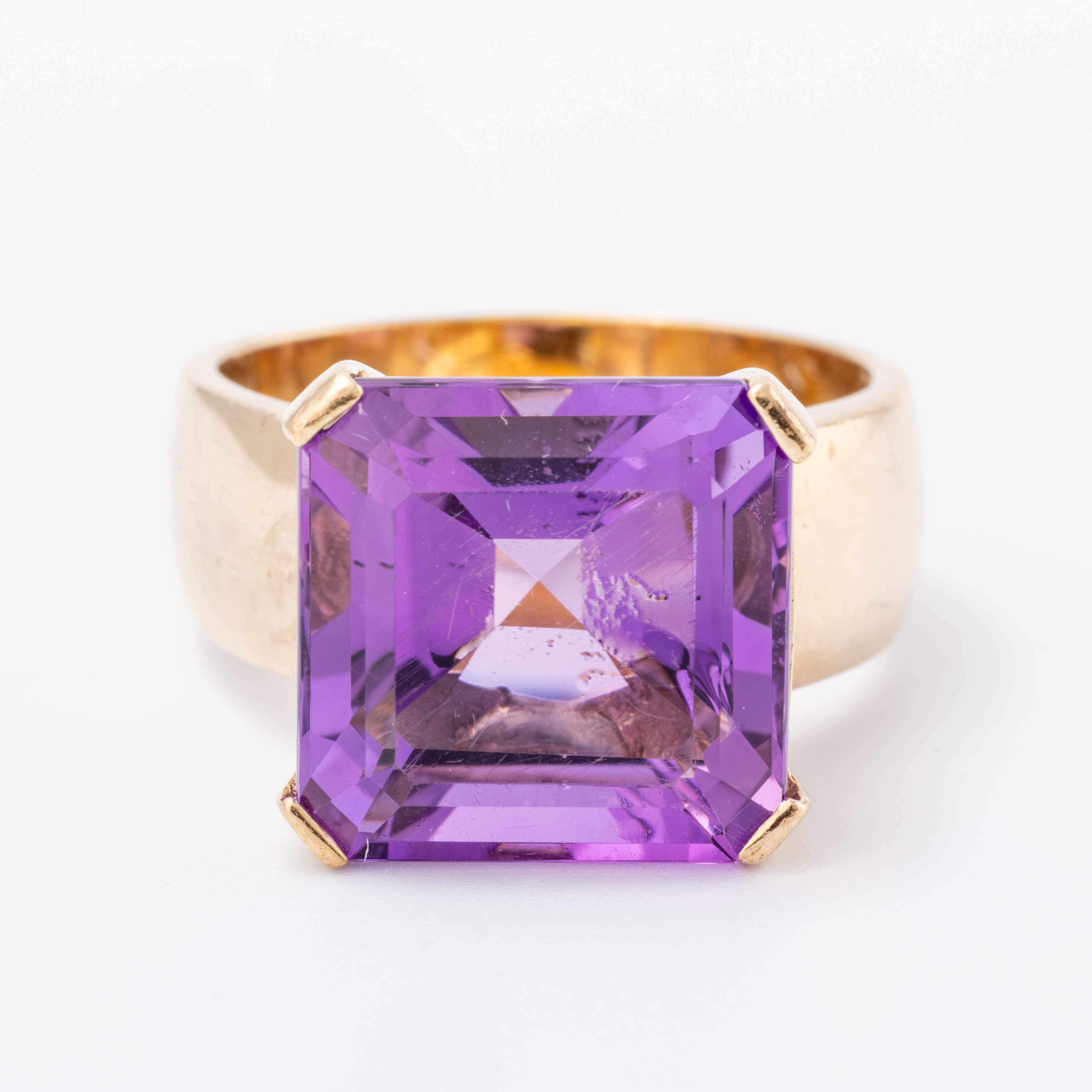 Amethyst 9ct Gold Ring
