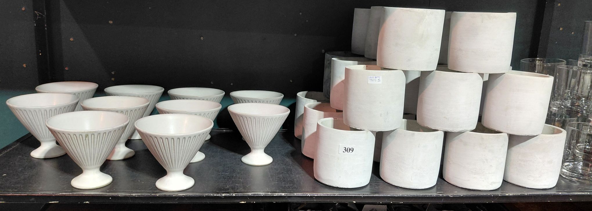 309 · FLORIST DISPLAY POTS