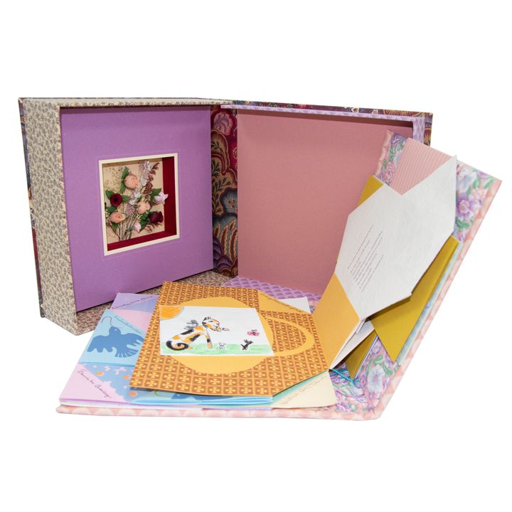 KAUFMAN, MARGARET; CLAIRE VAN VLIET , Praise Basted in: A Friendship Quilt for Aunt Sallie.