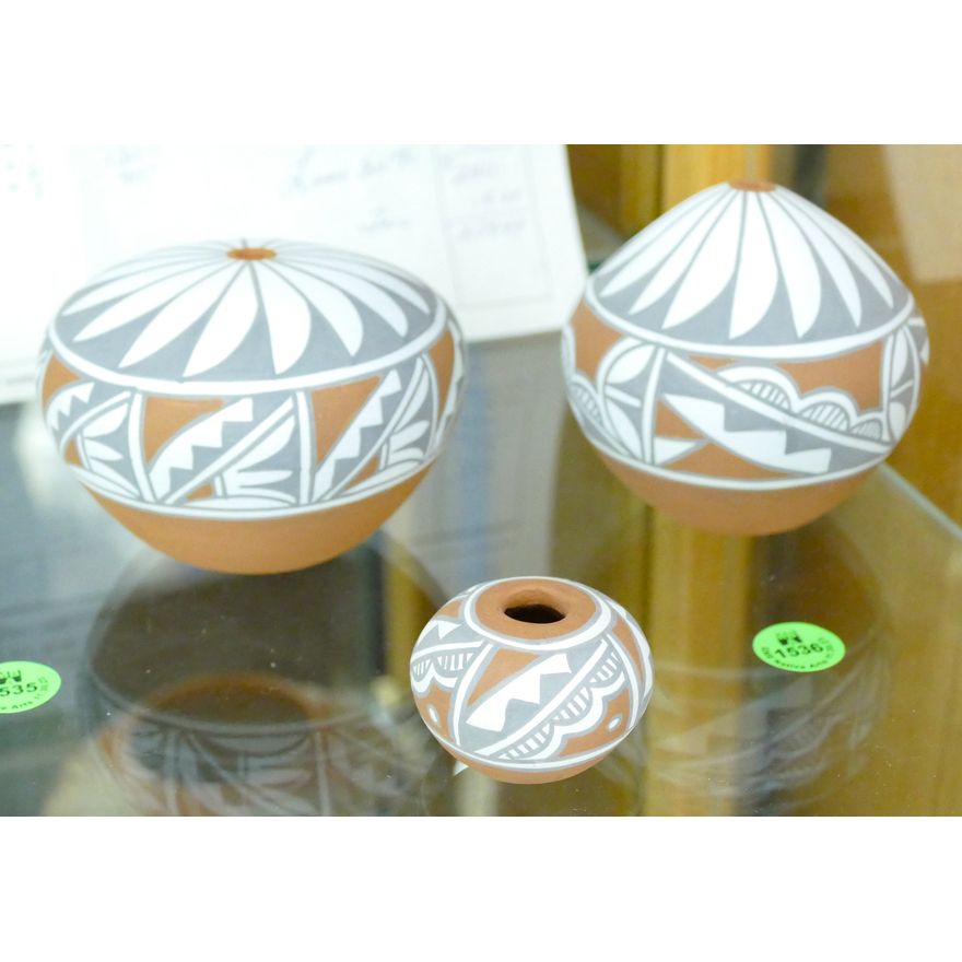 3pc Mary Small Jemez Miniature Pots 1.5'' to 3.5''