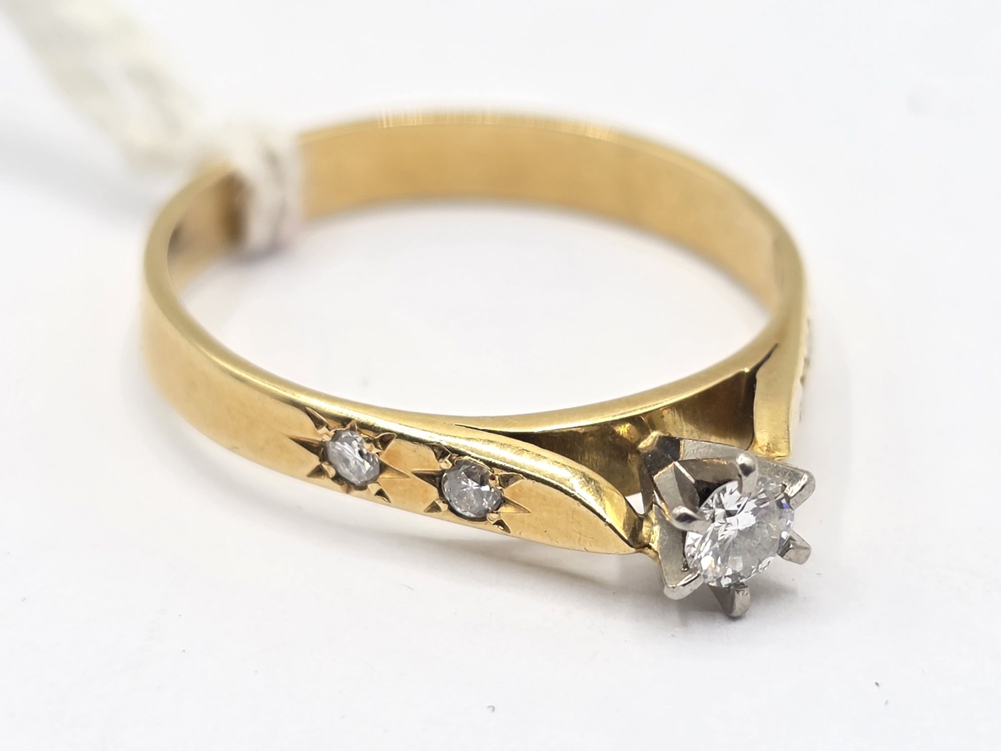 18ct Solitaire Diamond Dress Ring