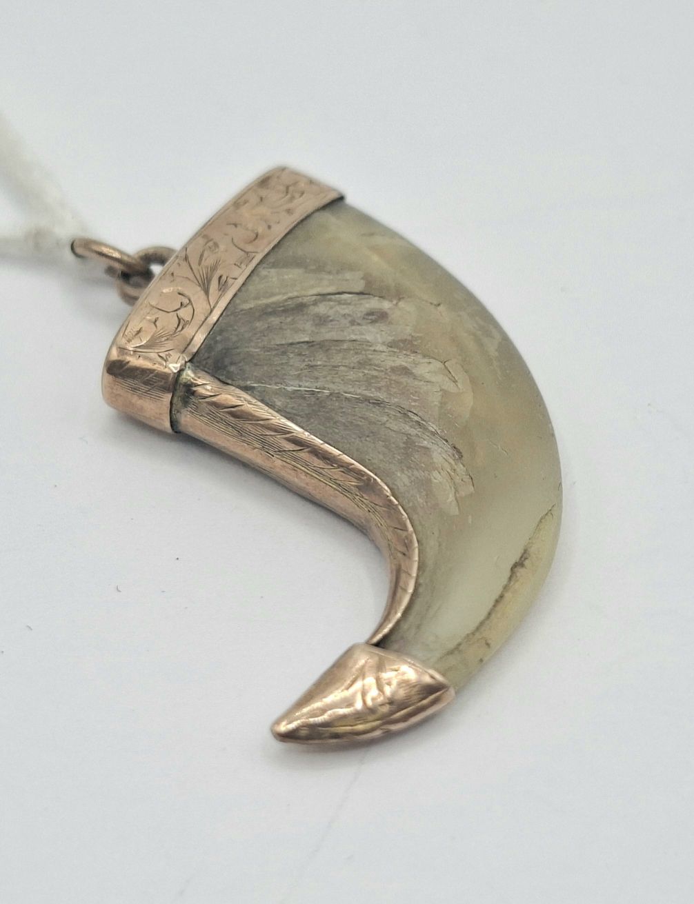 211 · VICTORIAN TIGER CLAW PENDANT