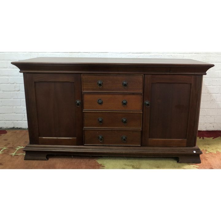 SIDEBOARD