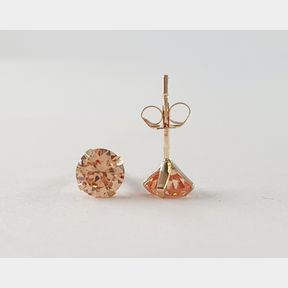 9CT YELLOW GOLD STUDS WITH CHAMPANGE COLOURED CUBICS - 51929/3496