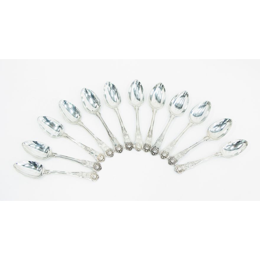 Twelve silver Kings Honeysuckle pattern dessert spoons