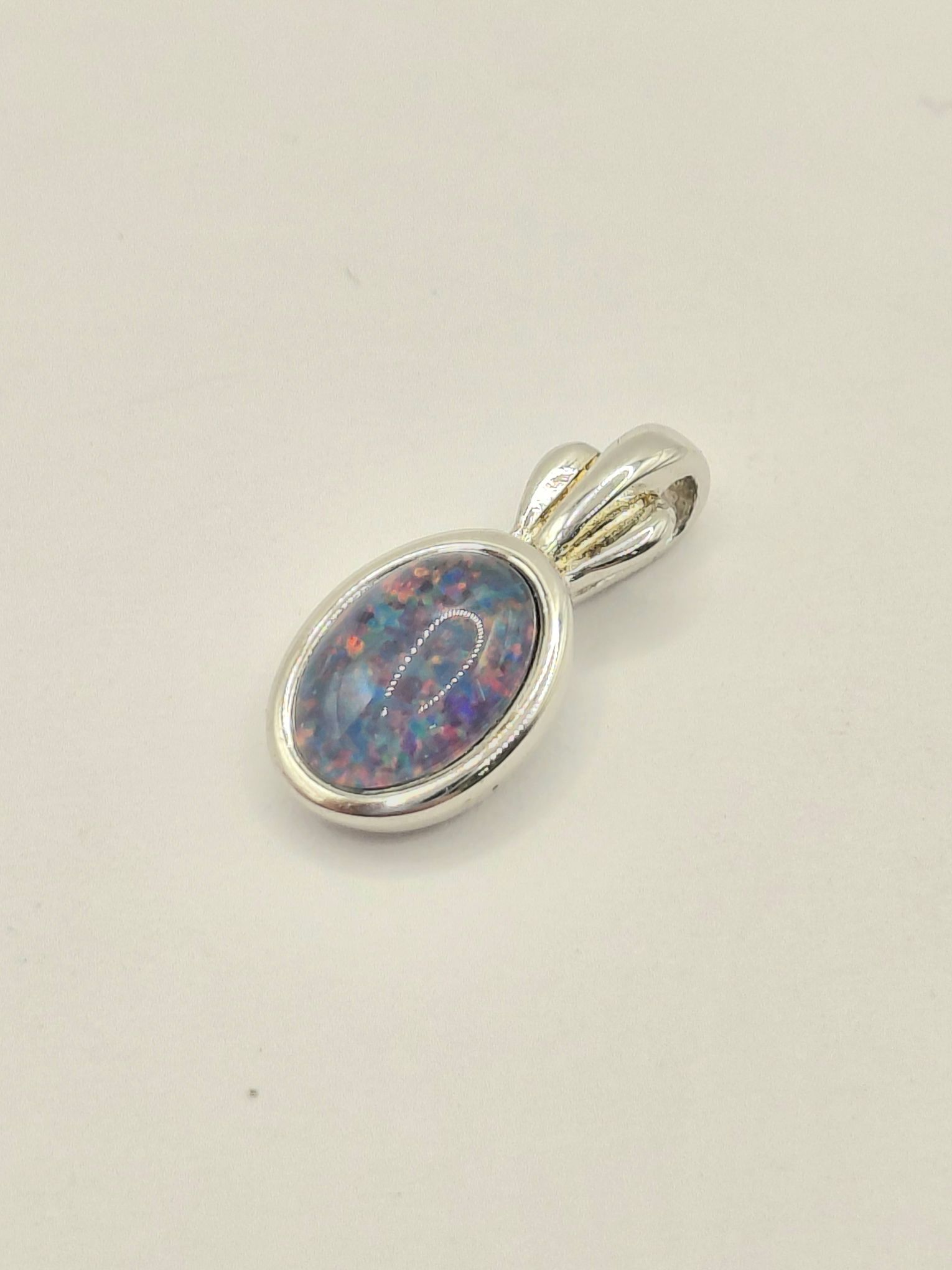 4 · AUSTRALIAN OPAL GEMSTONE