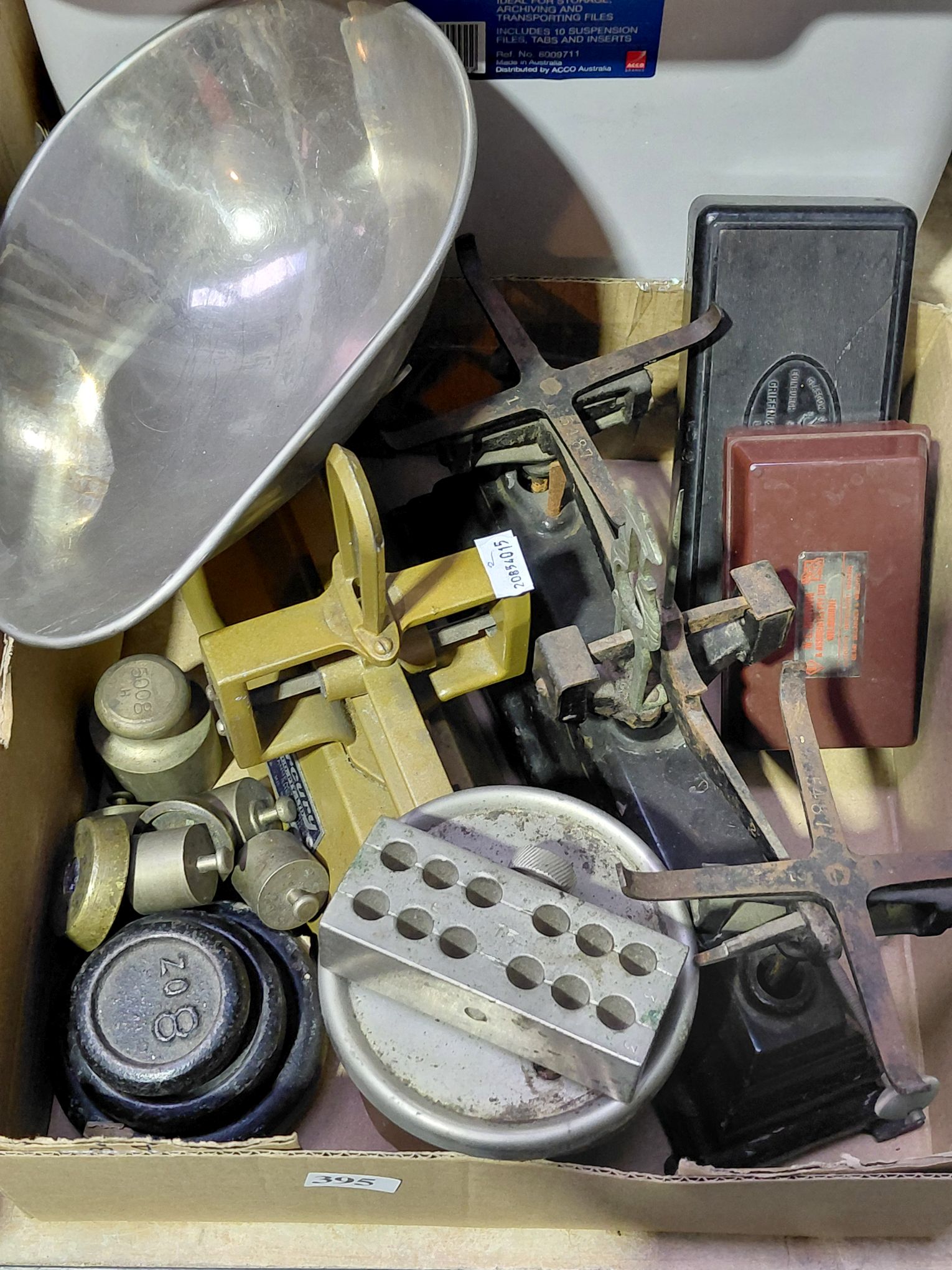 395 · CHEMIST SCALES