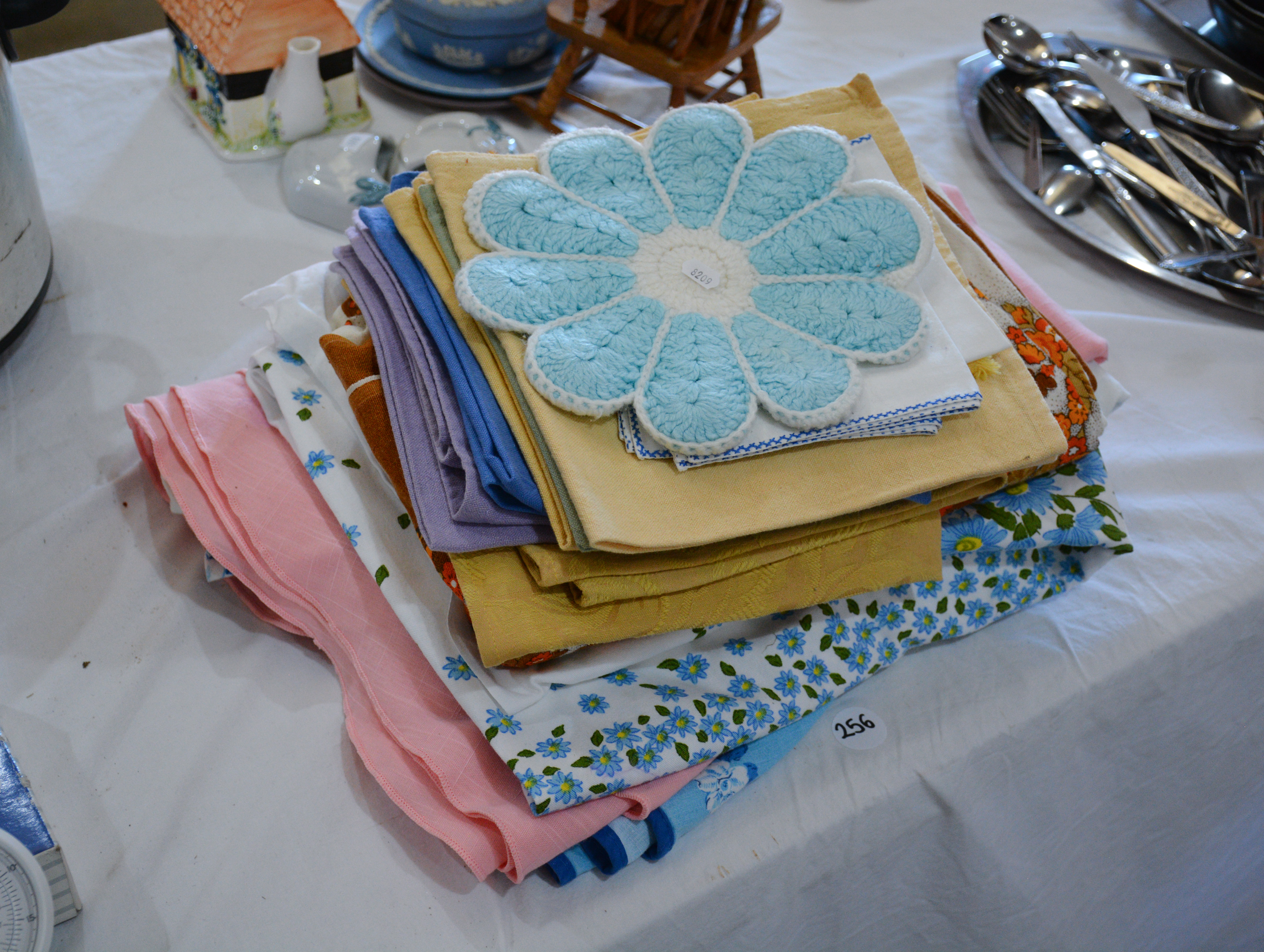 Placemats, Table Cloths etc — sold at auction in New Zealand for $5