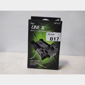 PRO GAMER STAND WITH COOLING FAN AND CHARGING DOCK FOR XBOX SERIES X - PLAY LIKE A PRO