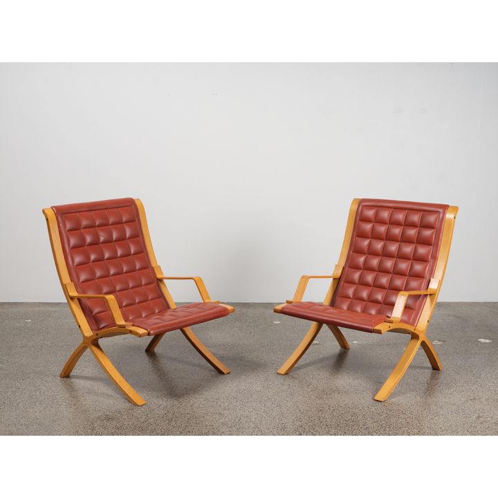 Peter Hvidt and Orla Molgarrd-Nielsen for Fritz Hansen - A pair of ‘AX’ lounge chairs