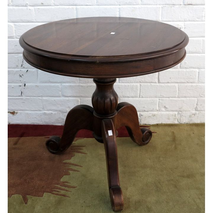 MAHOGANY LAMP TABLE