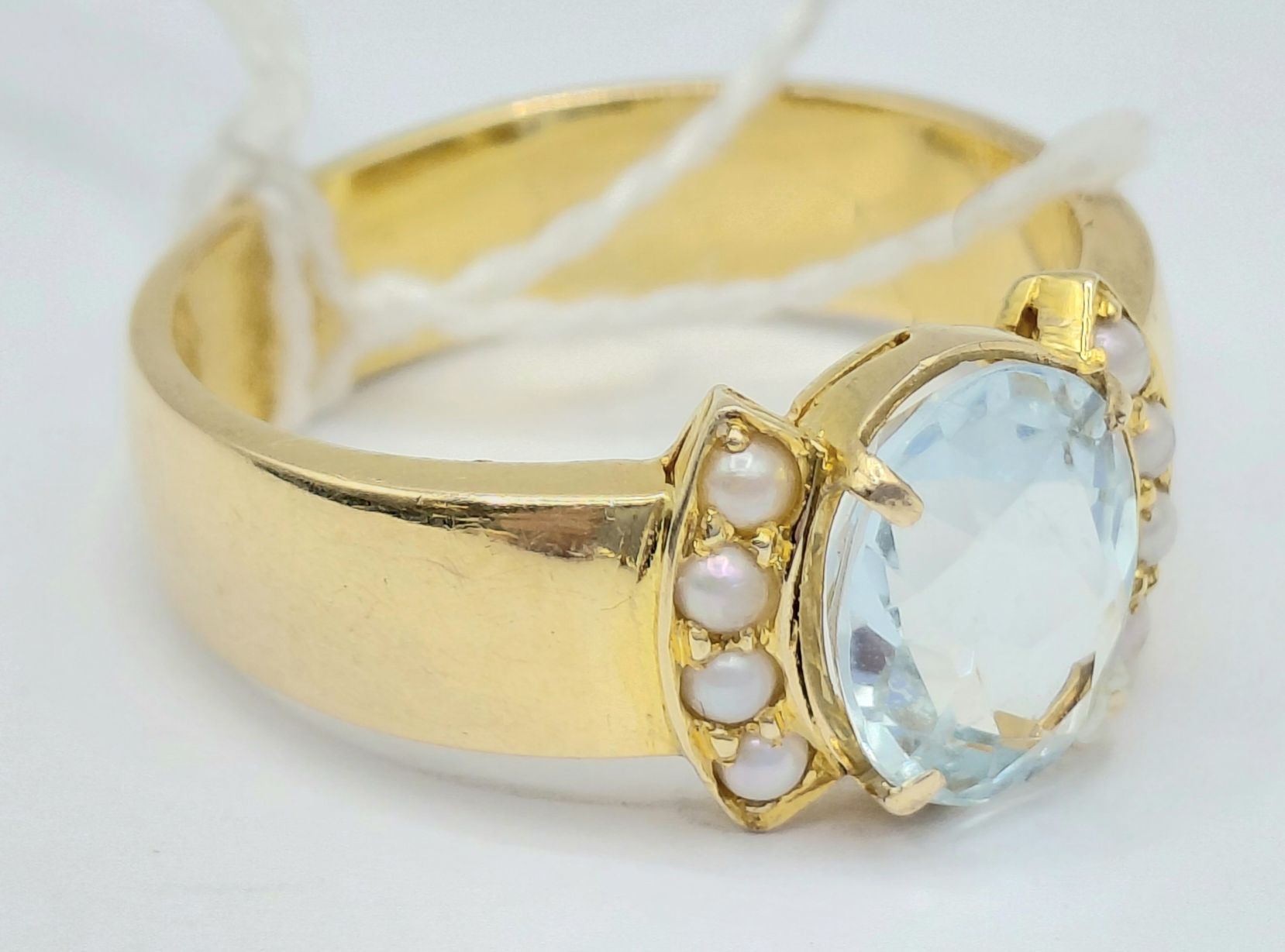 18ct Gold Aquamarine Seed Pearl Ring