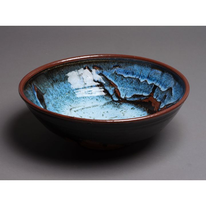 Len Castle - Large stoneware bowl