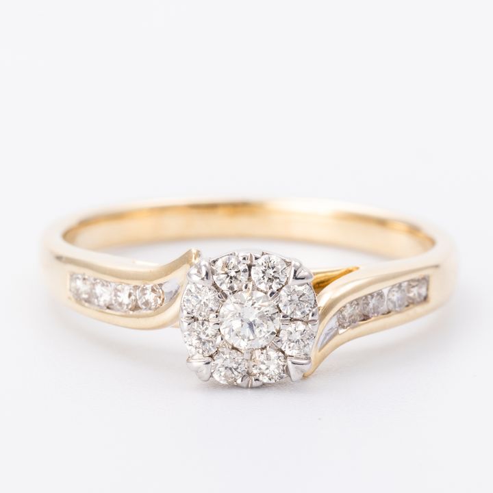 0.35 Carat Diamond Cluster Ring 9ct Gold