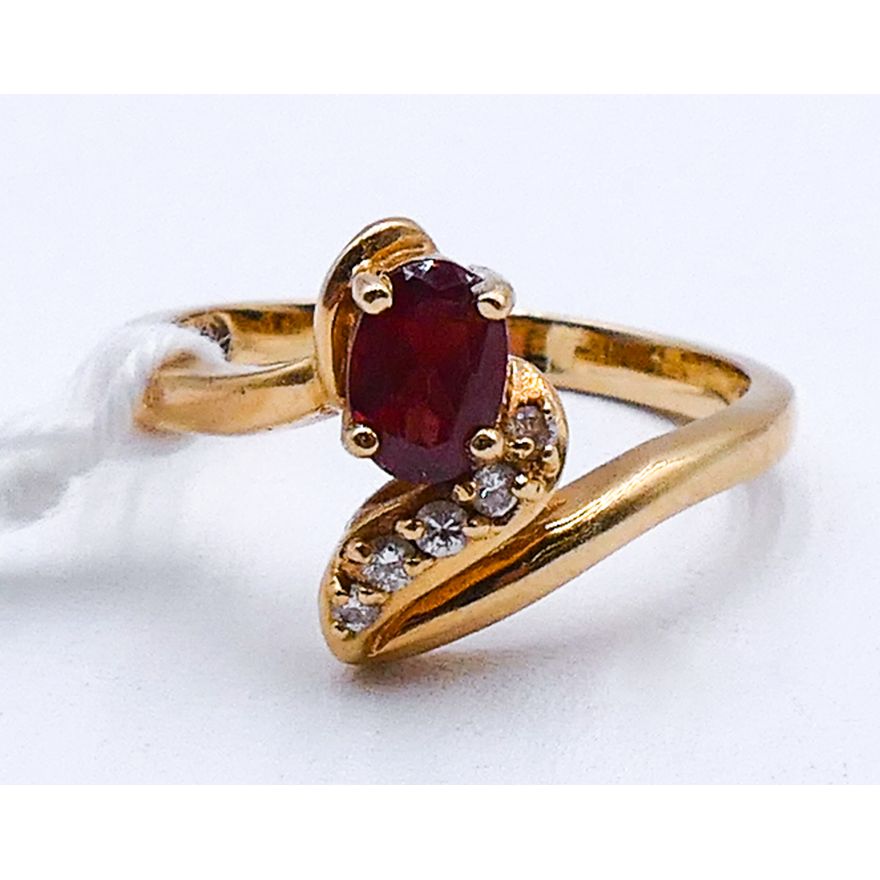 Ladies 14k Red Stone & Diamond Ring Size 6 - 3.2 Grams