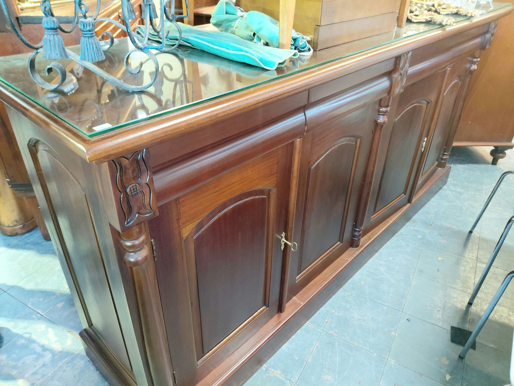 79 · VICTORIAN STYLE SIDEBOARD