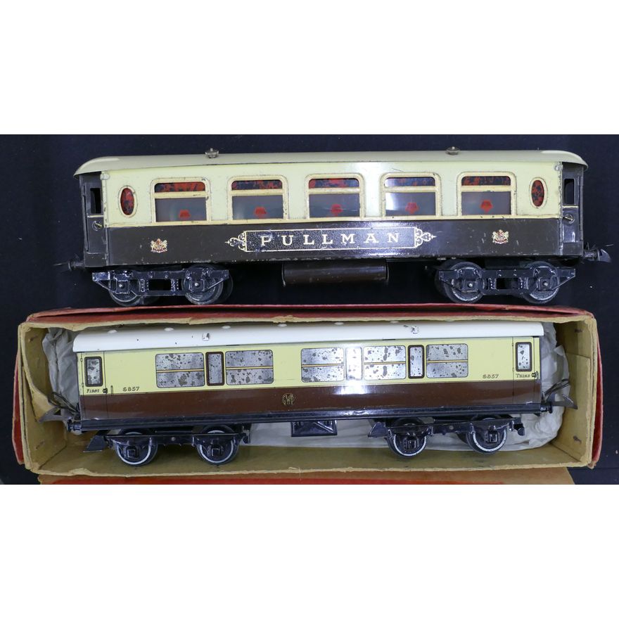 2pc Hornby Pullman and Coach Cars