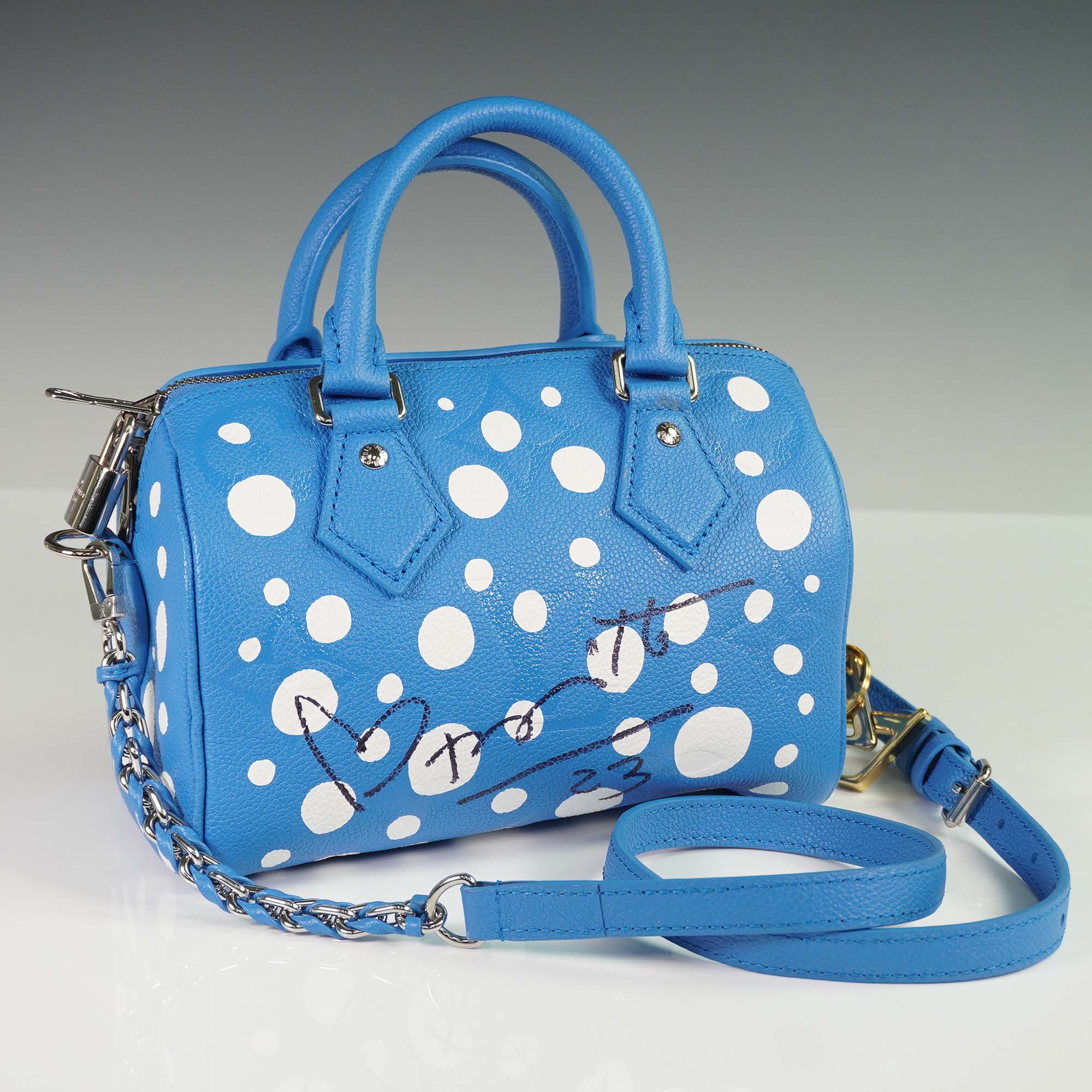 【希少】LOUIS VUITTONxYayoi Kusama Painted Dots Petite Malle Louis Vuitton x Yayoi Kusama Petite Malle Black in Taurillon