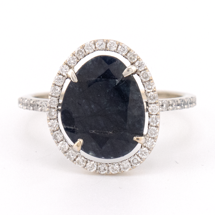Anillo con zafiro