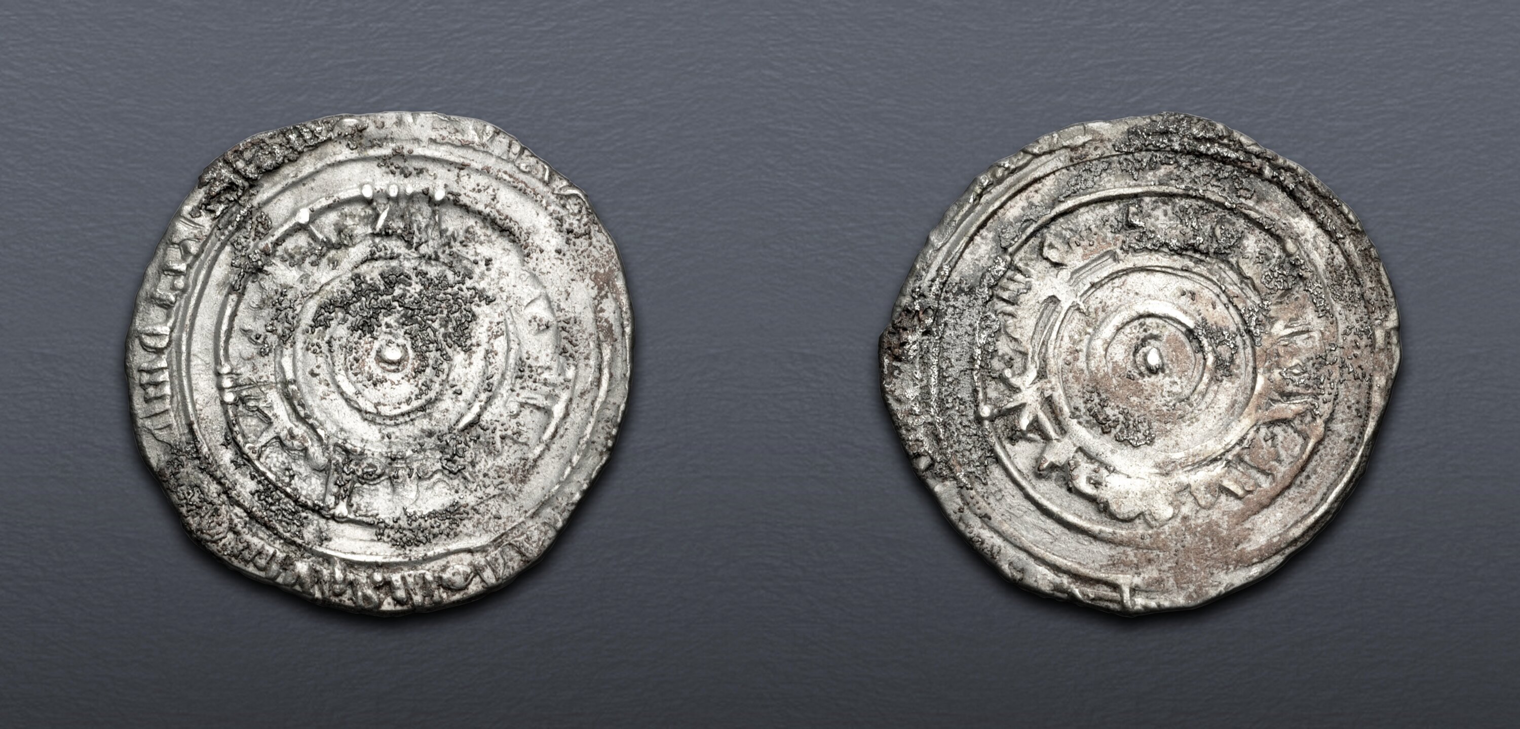 Fatimids. al-‘Aziz billah. AH 365-386 / AD 975-996. AR Half-Dirham (17 ...