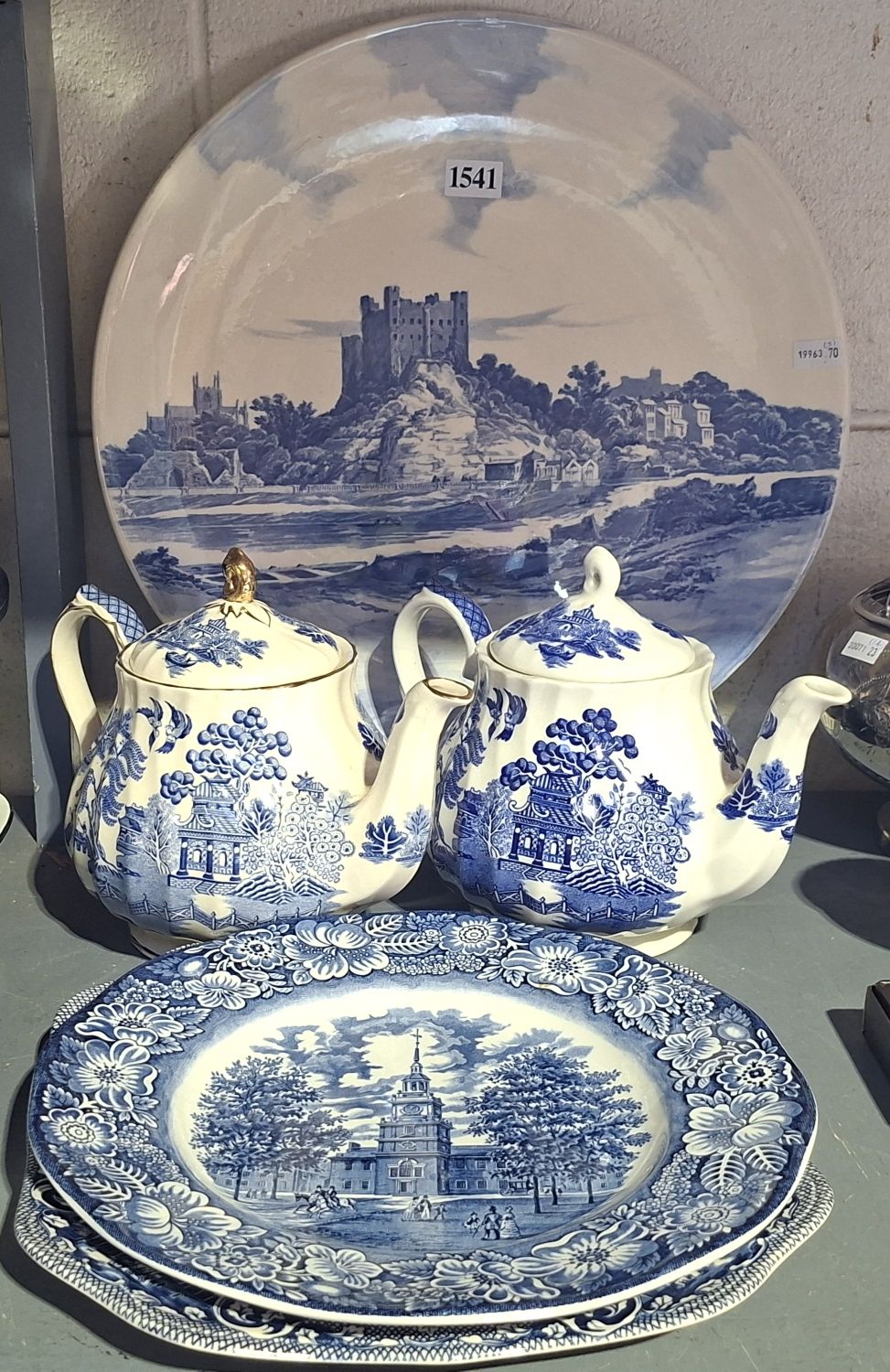 ENGLISH BLUE AND WHITE CERAMICS