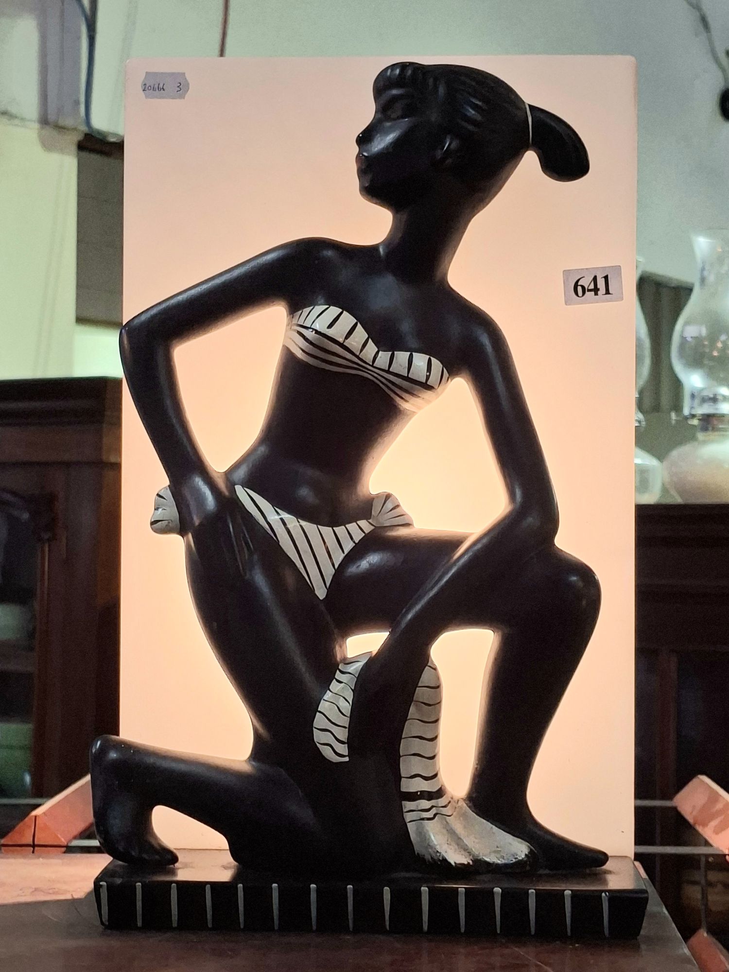 Barsony Lady Lamp