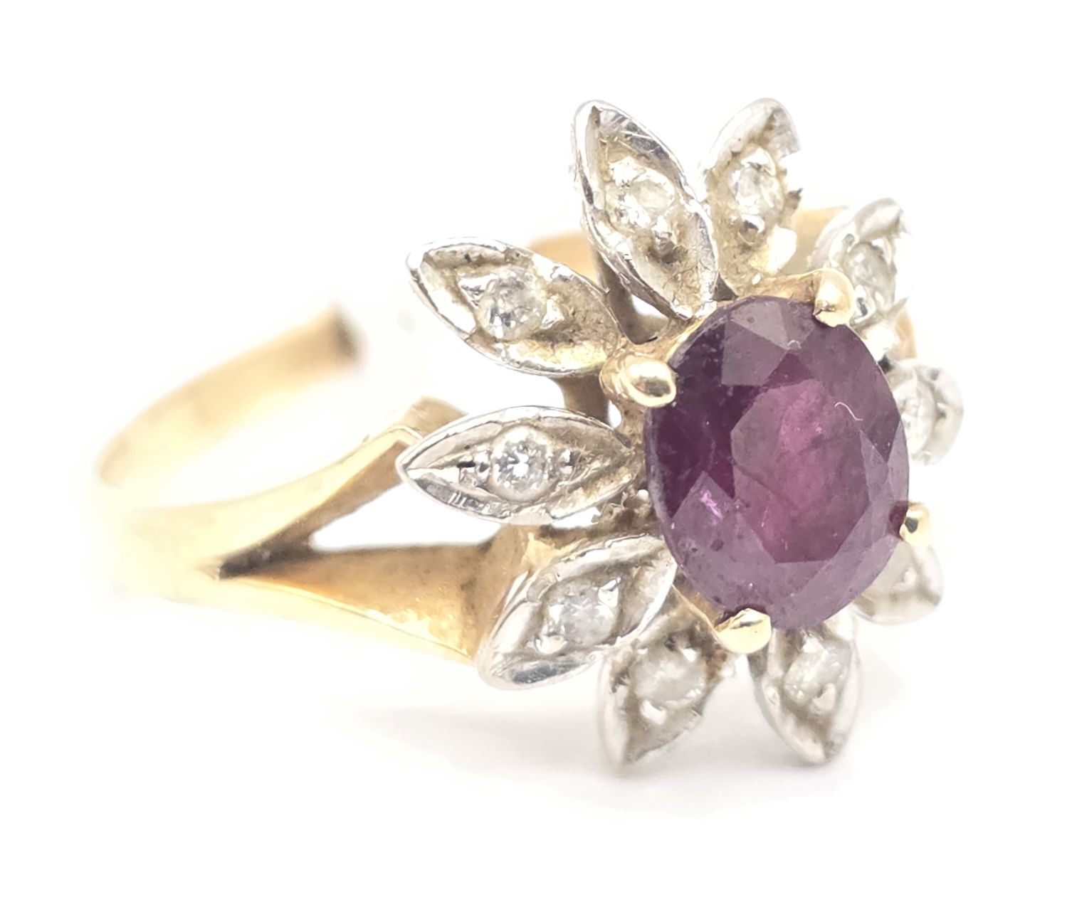 172 · 14CT RUBY AND DIAMOND DRESS RING